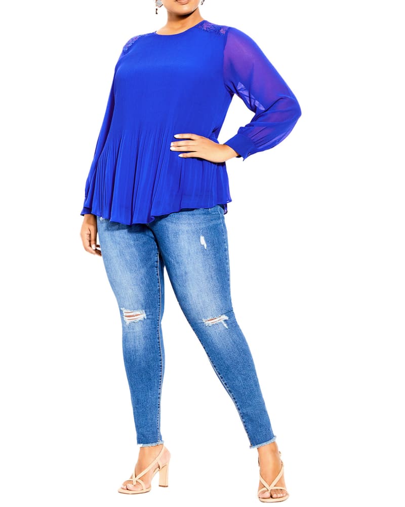 Front of a model wearing a size XXS Finley Lust After Top in Cobalt by City Chic. | dia_product_style_image_id:234424